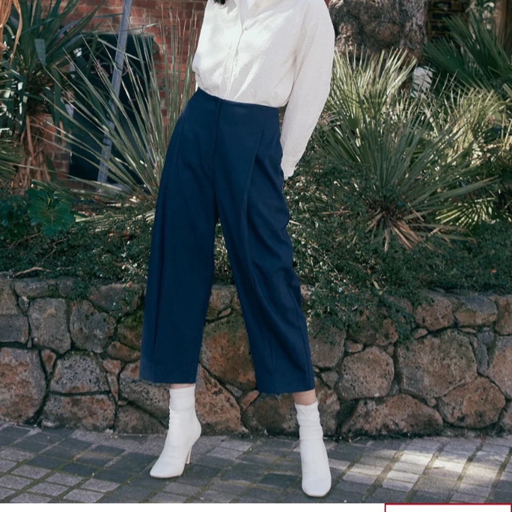 Love Bonito Bryn Brushed Twill Cocoon Pants
